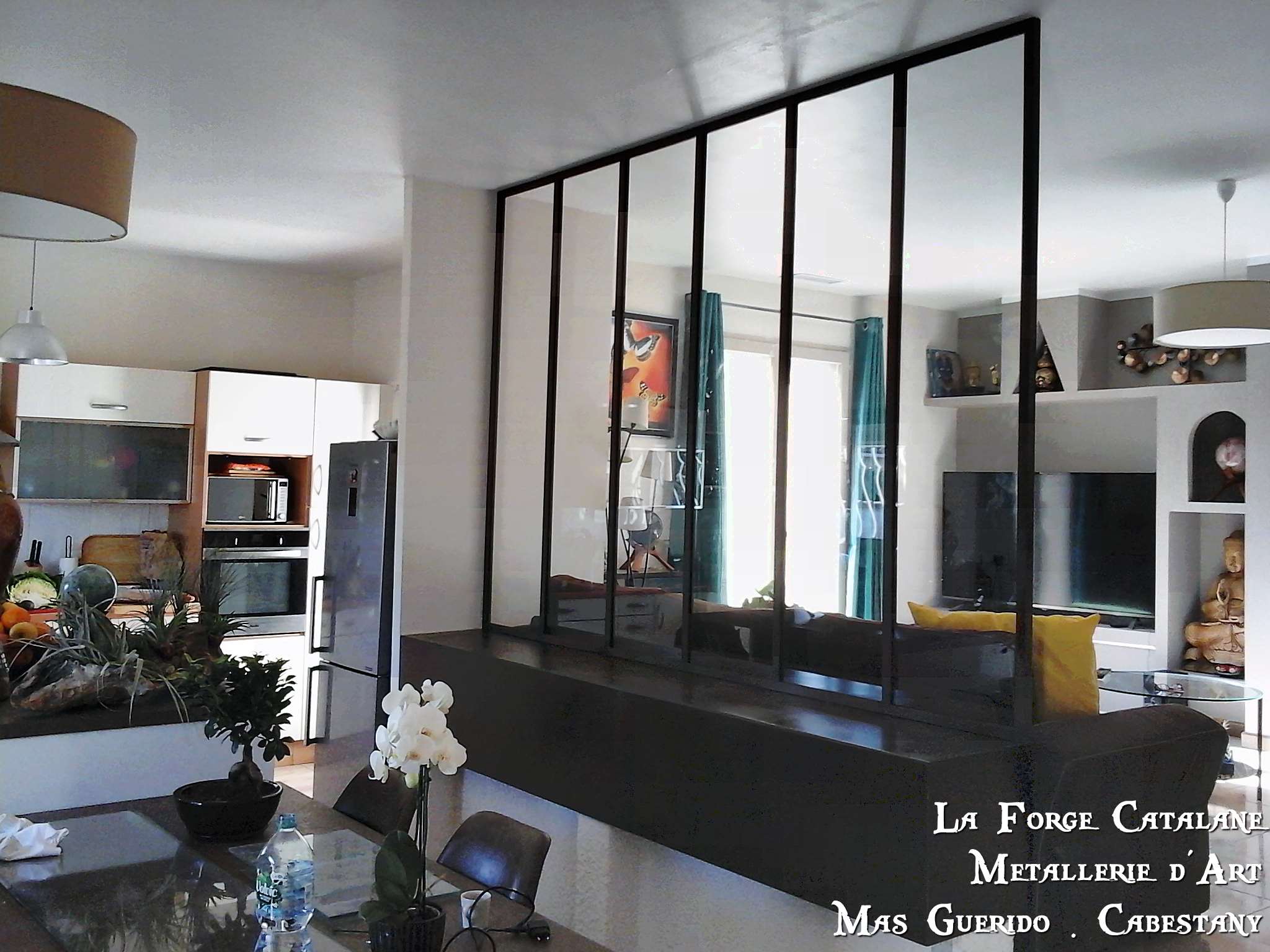 verriere ancien atelier et capotage tole partie basse comptoir forge catalane.jpg